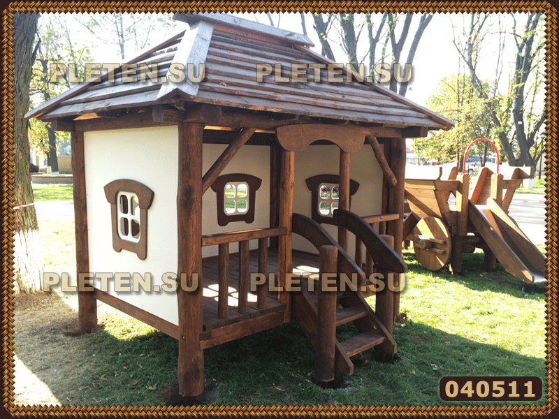 декоративный домик из дерева