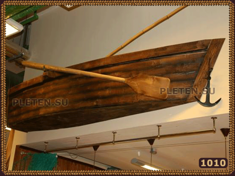 деревянная декоративная лодка